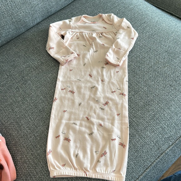 Carter’s set of 2 baby girl pajamas, NWOT, size 3 months - Picture 3 of 5